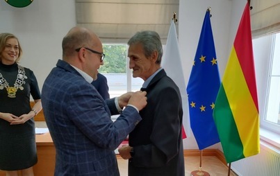 Zdjęcie do TADEUSZ SIKORA HONOROWYM OBYWATELEM ŁOBZA